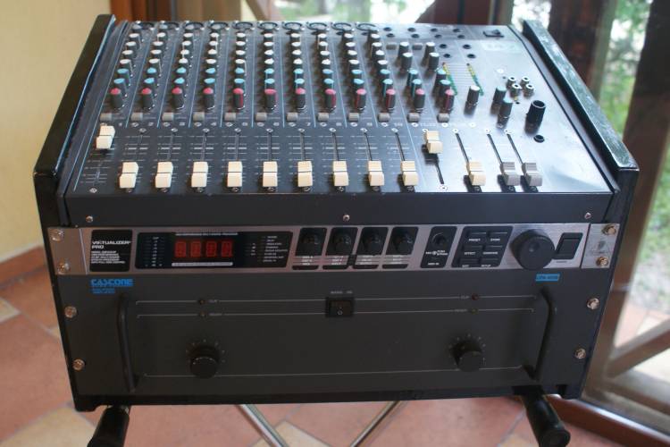 Studiomaster keverő Castone CPA-400B v�gerős�tővel